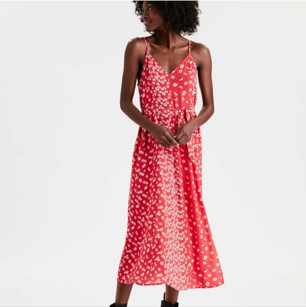 NWOT Floral Maxi Dress